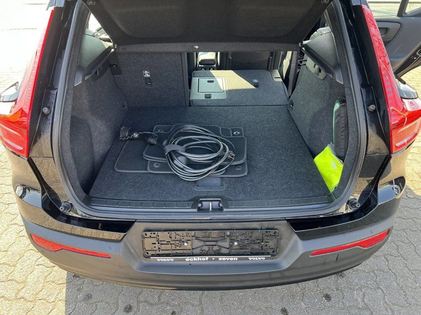 XC40 T5 Plug-In Hybrid (262 PS) AG7|R-Design|Sta