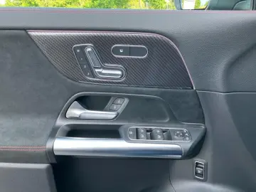 GLA 200d 4M AMG+AHK+AMBIENTE+MULTIB+MEMORY+KEYL