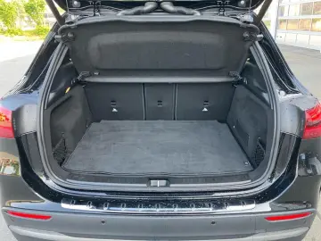 GLA 200d 4M AMG+AHK+AMBIENTE+MULTIB+MEMORY+KEYL
