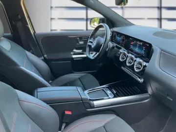 GLA 200d 4M AMG+AHK+AMBIENTE+MULTIB+MEMORY+KEYL
