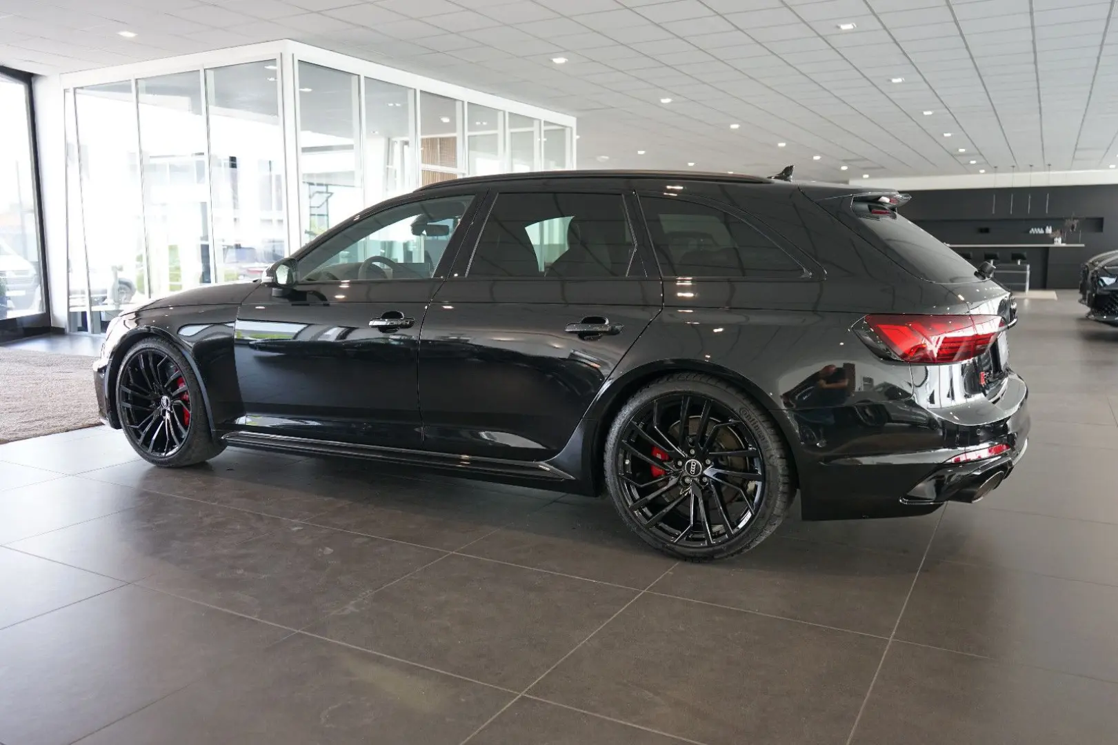 RS4 | Matrix | HuD | B&O | Keramik | 280km/h