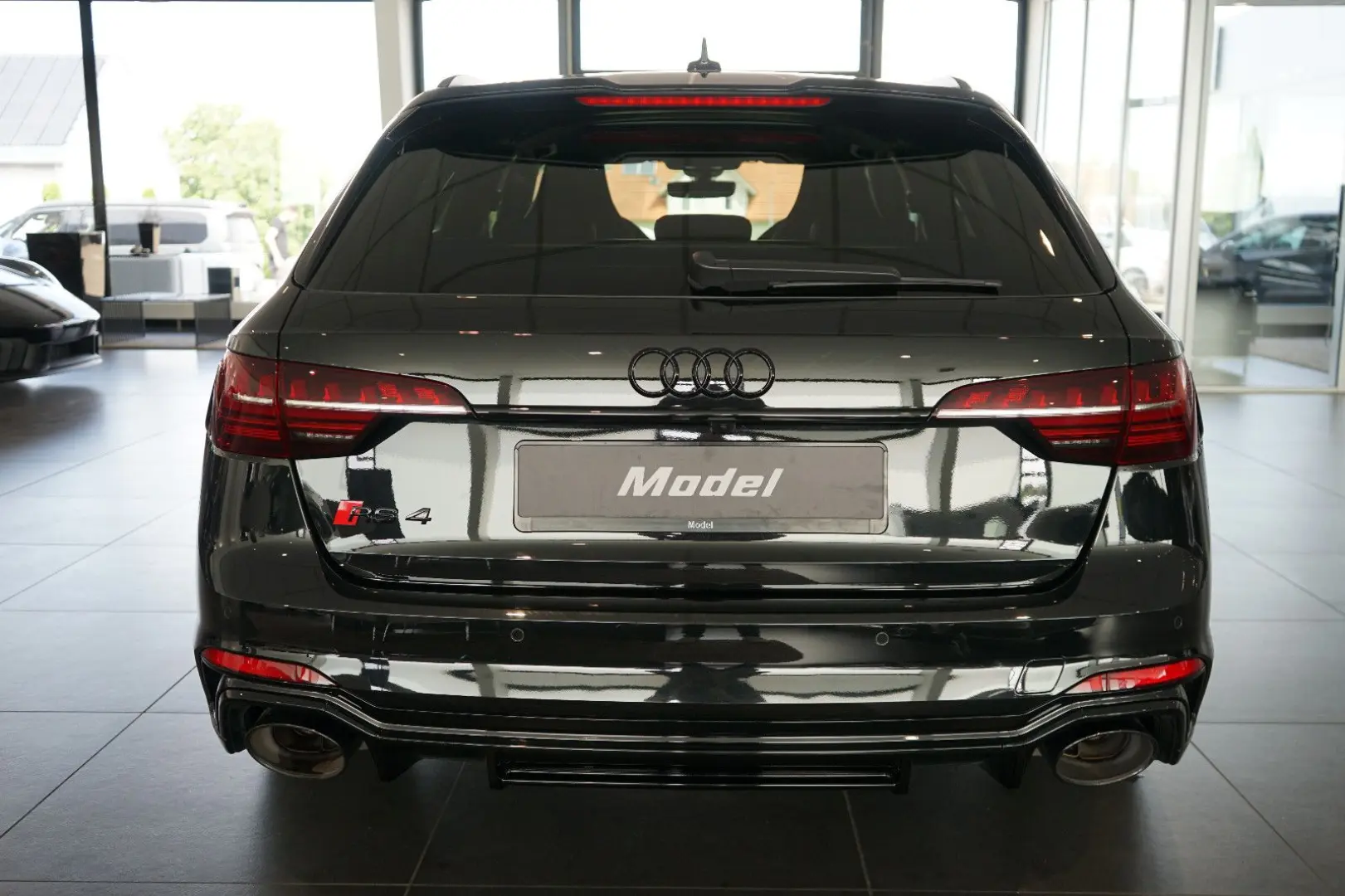 RS4 | Matrix | HuD | B&O | Keramik | 280km/h