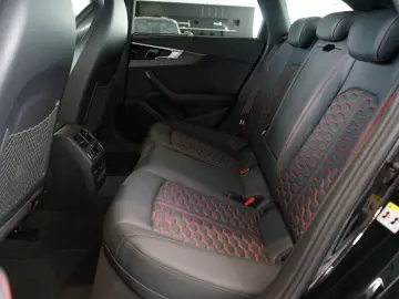 RS4 | Matrix | HuD | B&O | Keramik | 280km/h