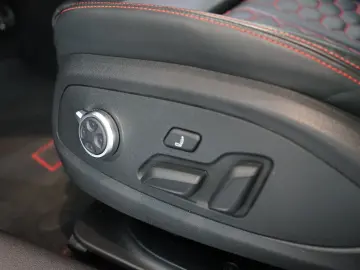 RS4 | Matrix | HuD | B&O | Keramik | 280km/h