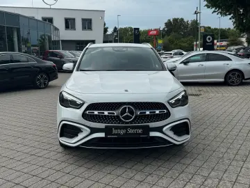 GLA 220d 4M AMG Premium Distro Burmester Leder