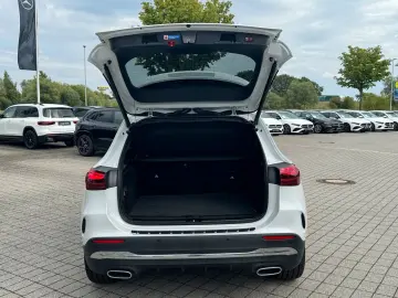 GLA 220d 4M AMG Premium Distro Burmester Leder