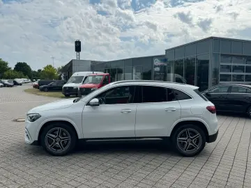 GLA 220d 4M AMG Premium Distro Burmester Leder