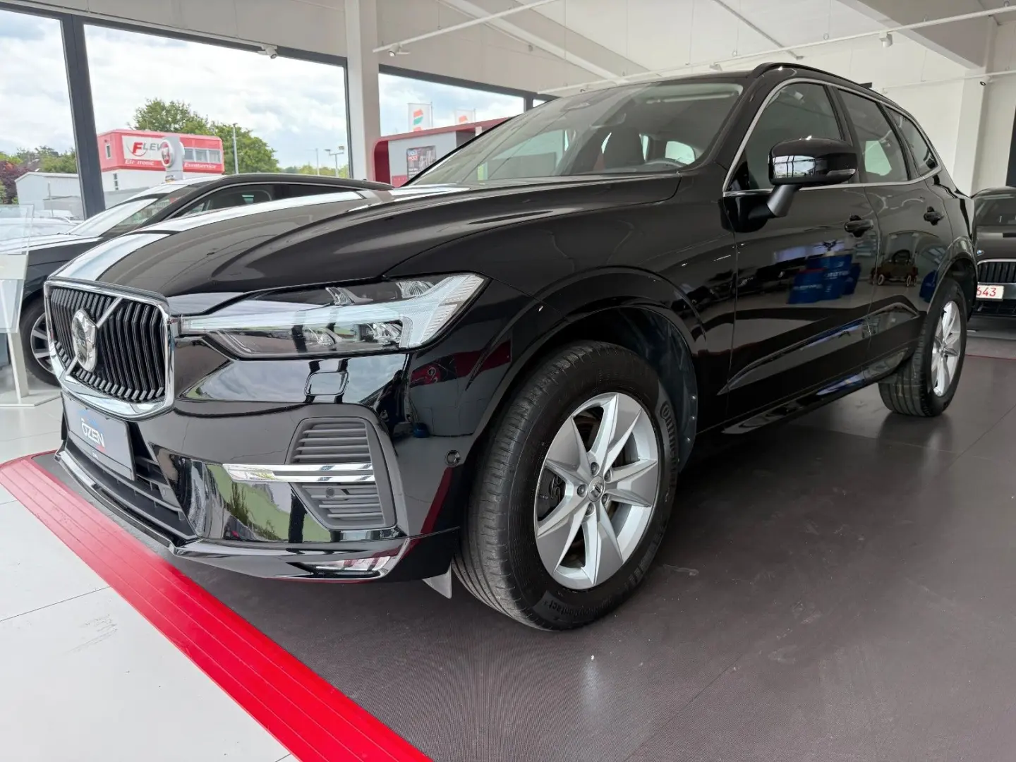 XC60 Momentum Pro AWD *AHK*360°*H&K*ACC*