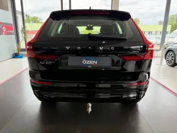 XC60 Momentum Pro AWD *AHK*360°*H&K*ACC*