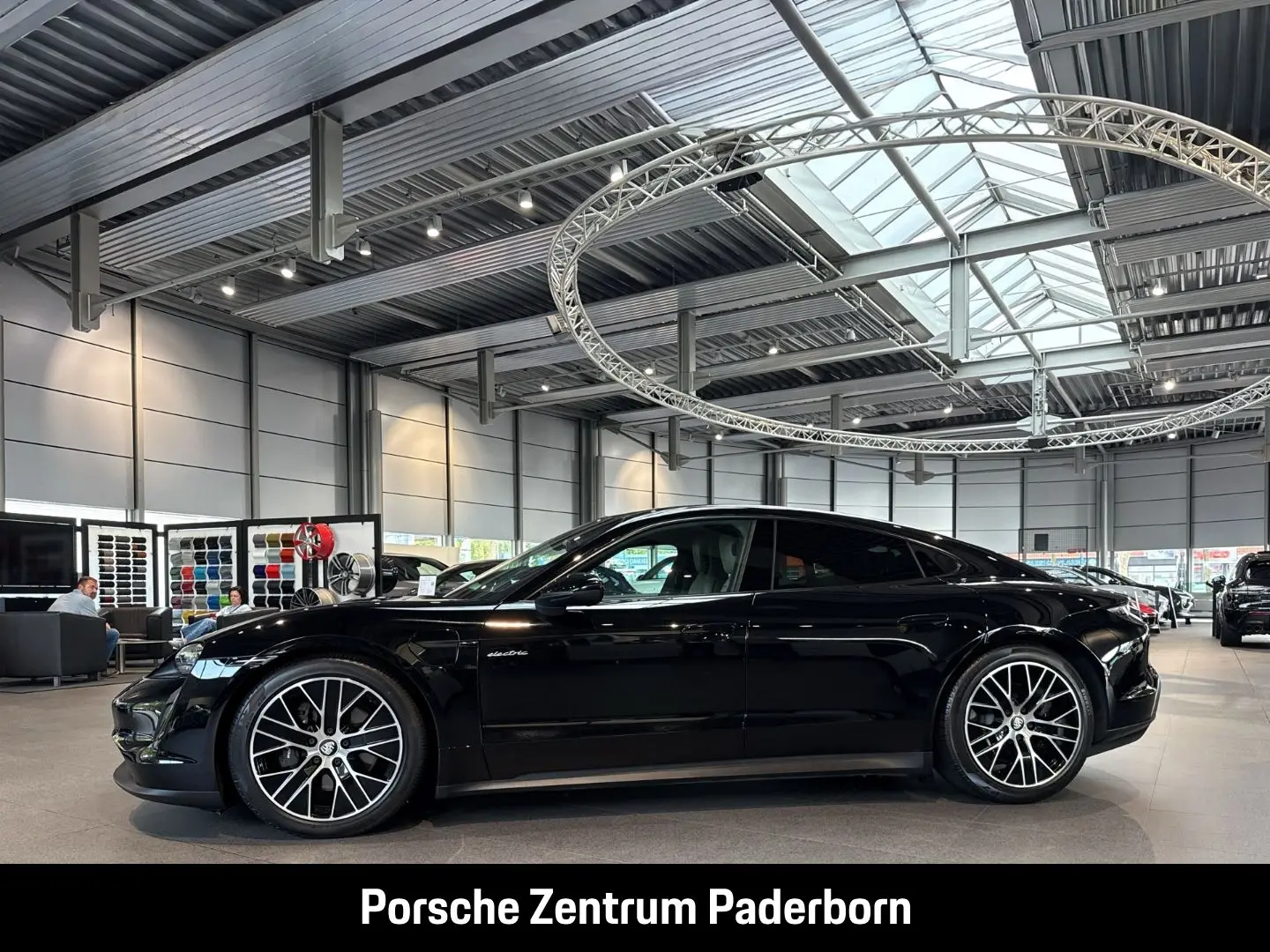 Taycan InnoDrive Luftfederung  Rückfahrkamera