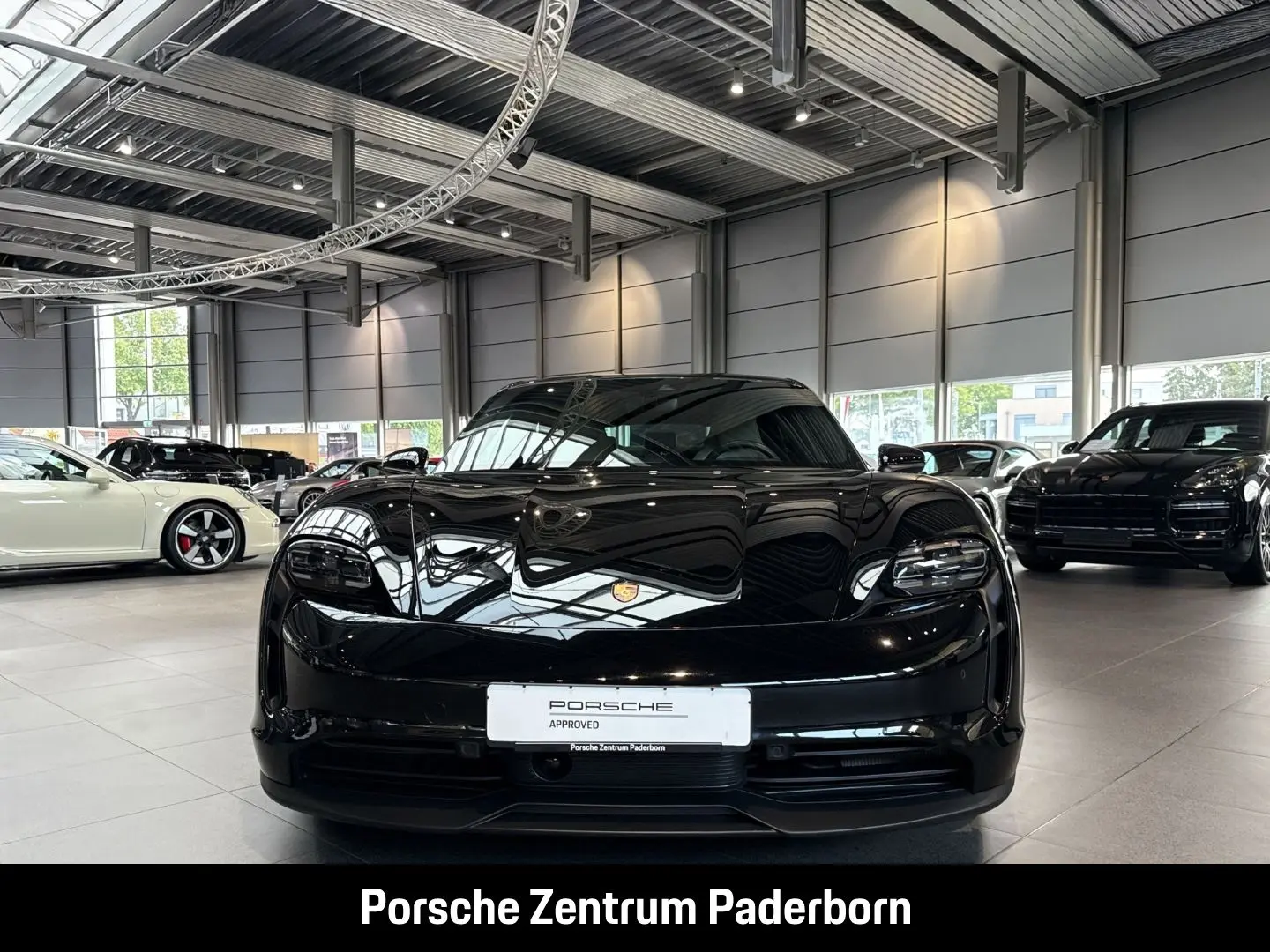 Taycan InnoDrive Luftfederung  Rückfahrkamera