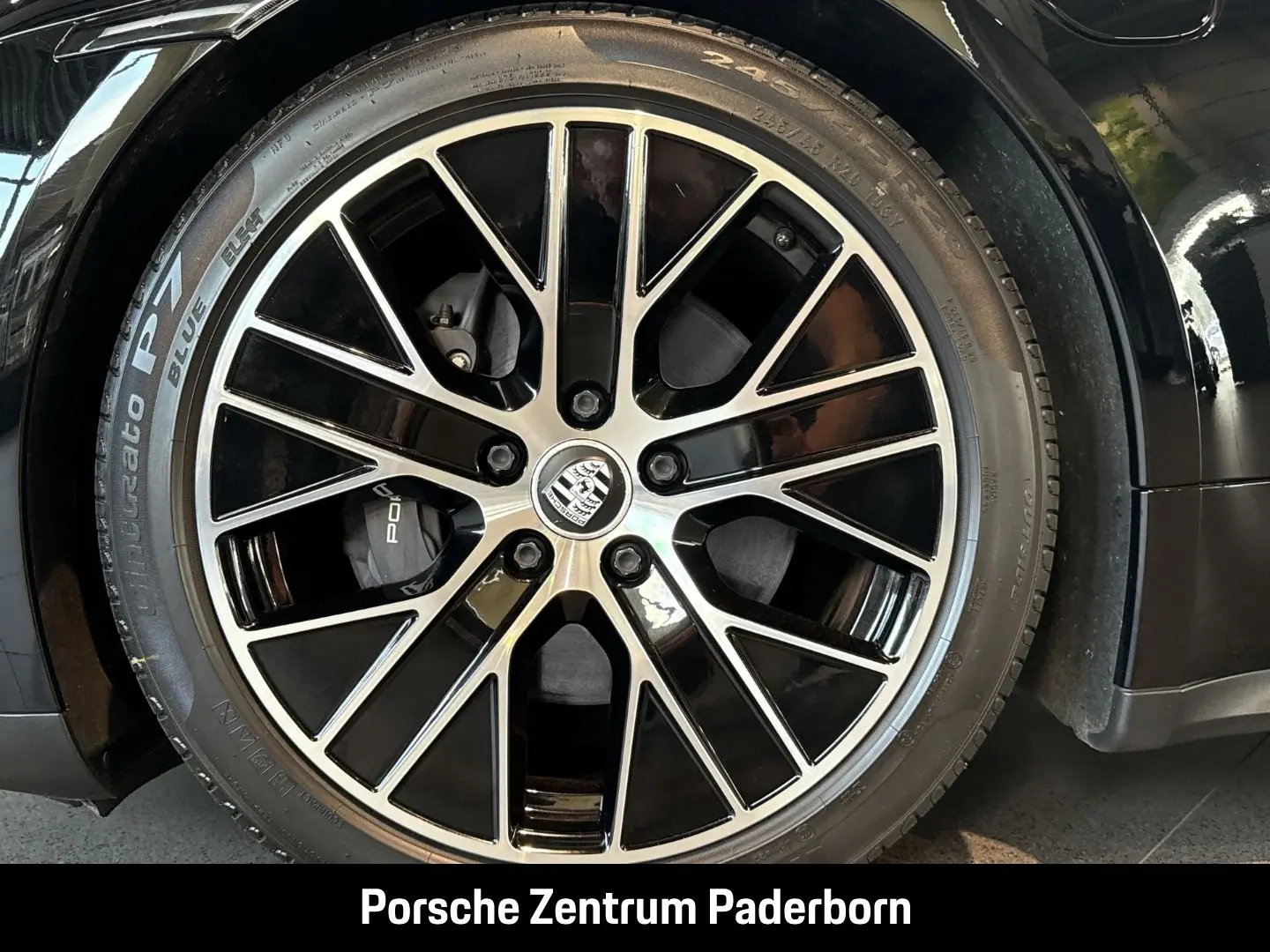 Taycan InnoDrive Luftfederung  Rückfahrkamera