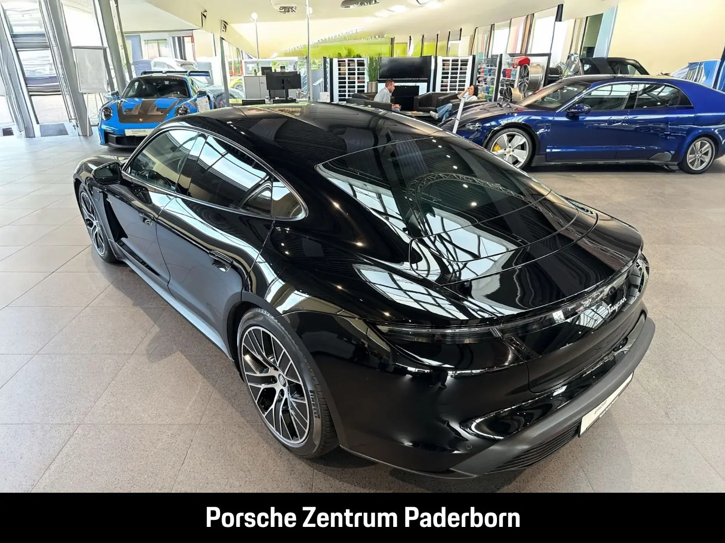 Taycan InnoDrive Luftfederung  Rückfahrkamera