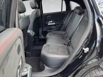 GLA 220d AMG 4M LED AHK Pano Night 360° Standhz