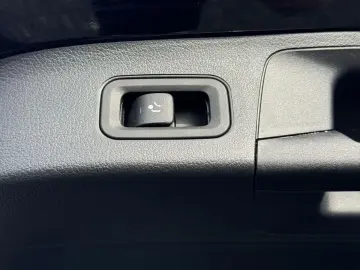 GLA 220d AMG 4M LED AHK Pano Night 360° Standhz