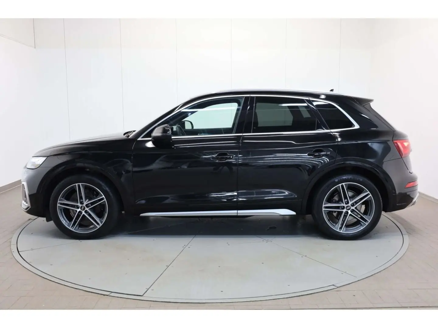 SQ5 TDI quattro/Air Susp/Ventilation/Hud/Matrix/AmbientL