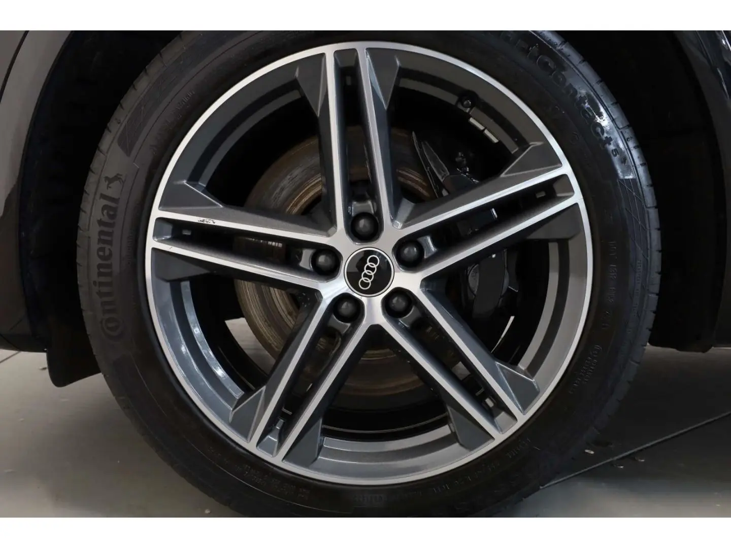 SQ5 TDI quattro/Air Susp/Ventilation/Hud/Matrix/AmbientL