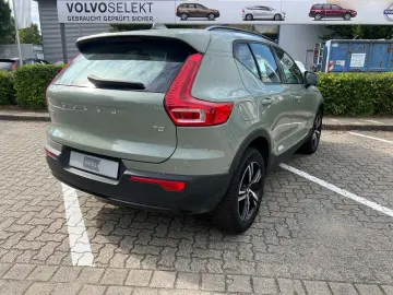 XC40 T2 2WD Plus Dark 360°/ AHK/ PANO