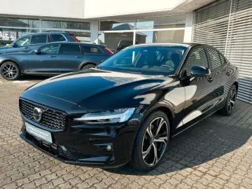 S60 Lim. B4 Plus Dark ACC 19 Frontscheibenhzg