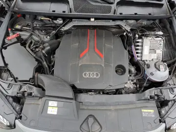 SQ5 Sportback TDI quattro tiptr. PANO AHK MATRIX