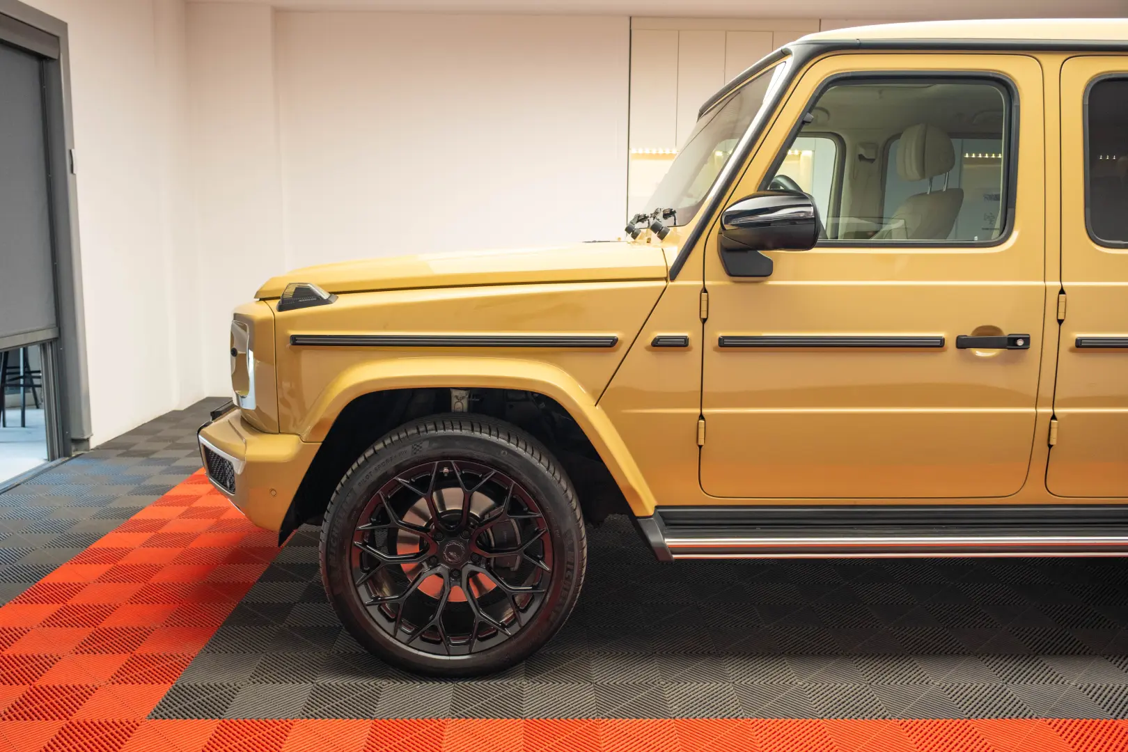 Mercedes Benz G400d AMG Burmester 360 R21
