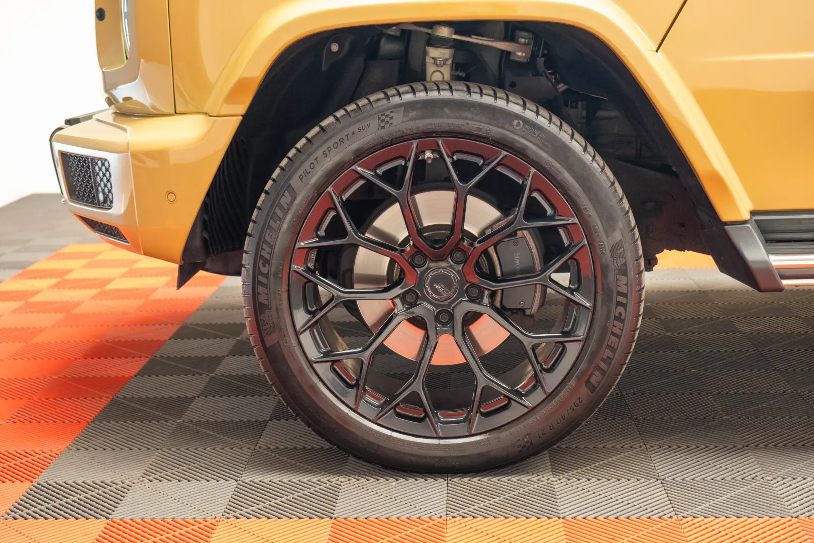 Mercedes Benz G400d AMG Burmester 360 R21