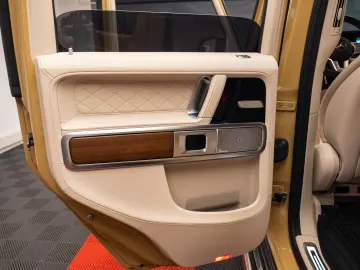 Mercedes Benz G400d AMG Burmester 360 R21