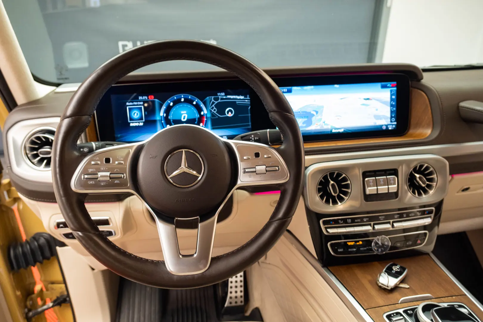 Mercedes Benz G400d AMG Burmester 360 R21