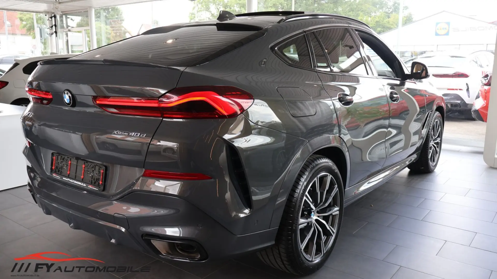 X6 xDrive 40 d M Sport Luftfahrwerk* Pano* AHK* 