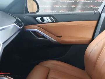 X6 xDrive 40 d M Sport Luftfahrwerk* Pano* AHK* 