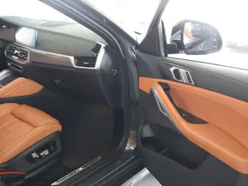 X6 xDrive 40 d M Sport Luftfahrwerk* Pano* AHK* 