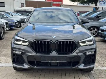 X6 xDrive 40 i M Sport/Pano/M-Sitze/HUD/SoftClos
