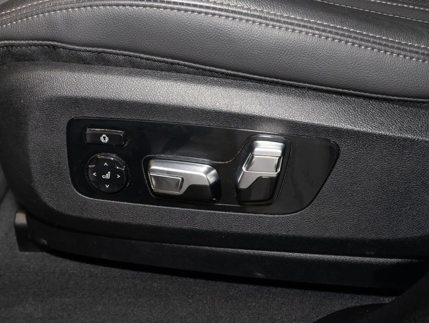 X6 xDrive40d M Sportpaket Gestiksteuerung HiFi