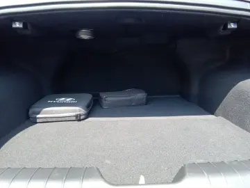 Ioniq 6 Allrad 77,4 kWh, Uniq
