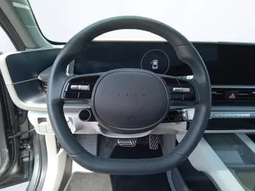 Ioniq 6 Allrad 77,4 kWh, Uniq