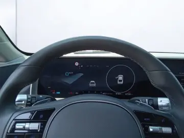 Ioniq 6 Allrad 77,4 kWh, Uniq