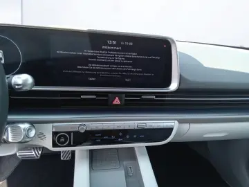 Ioniq 6 Allrad 77,4 kWh, Uniq