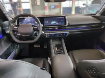 IONIQ 6 77,4kWh 4WD UNIQ HUD Navi Digitales Cock
