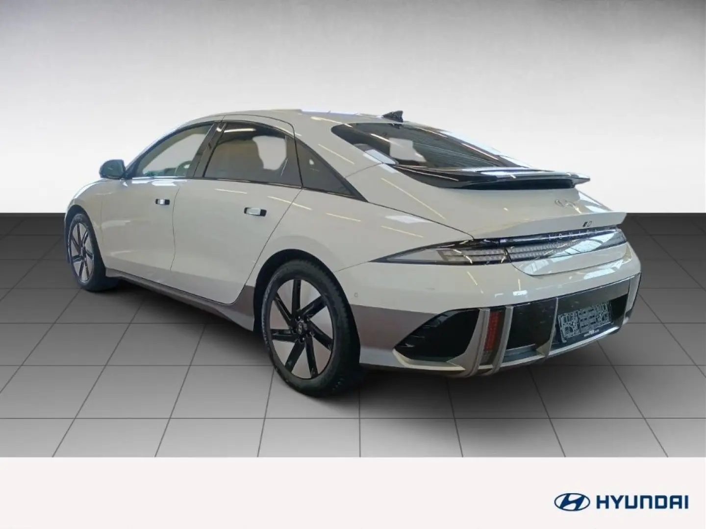 IONIQ 6 77,4kWh 4WD UNIQ HUD Navi Digitales Cock
