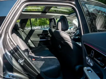 GLC 220 d 4M AMG Line AHK Distr Pano Night Burme