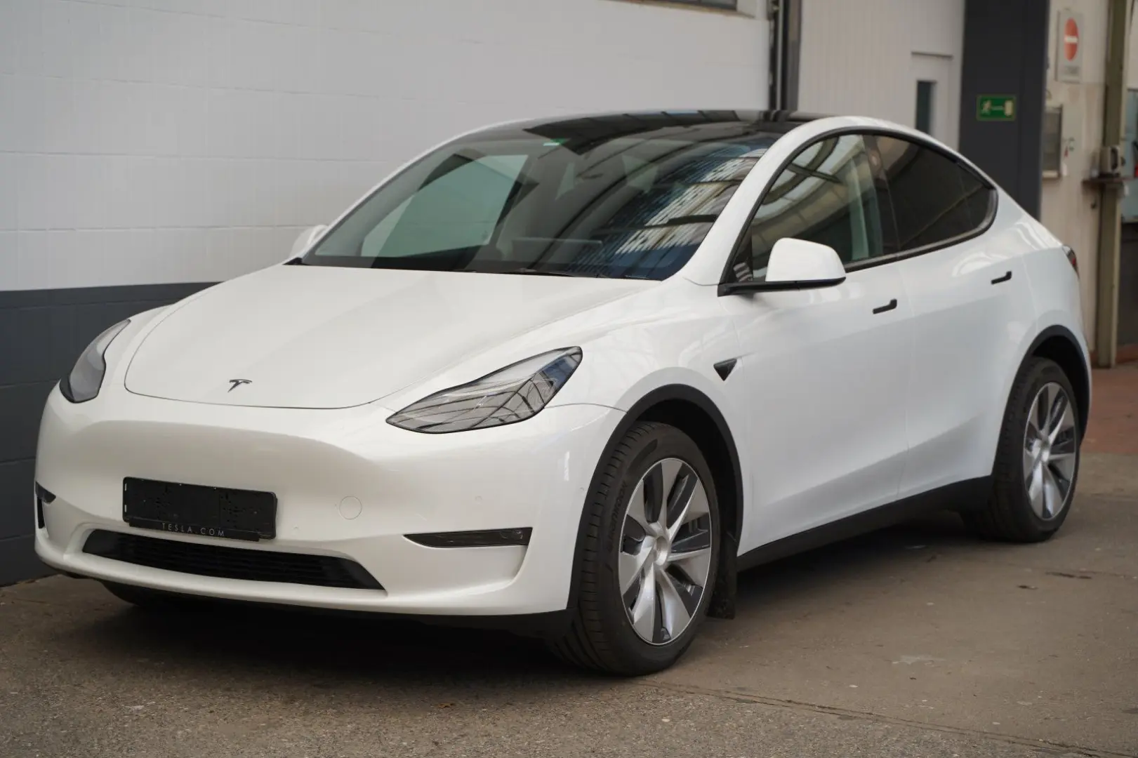 Model Y Long Range AWD *Mwst. ausweisbar*Matrix-