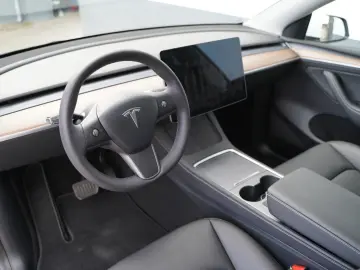 Model Y Long Range AWD *Mwst. ausweisbar*Matrix-