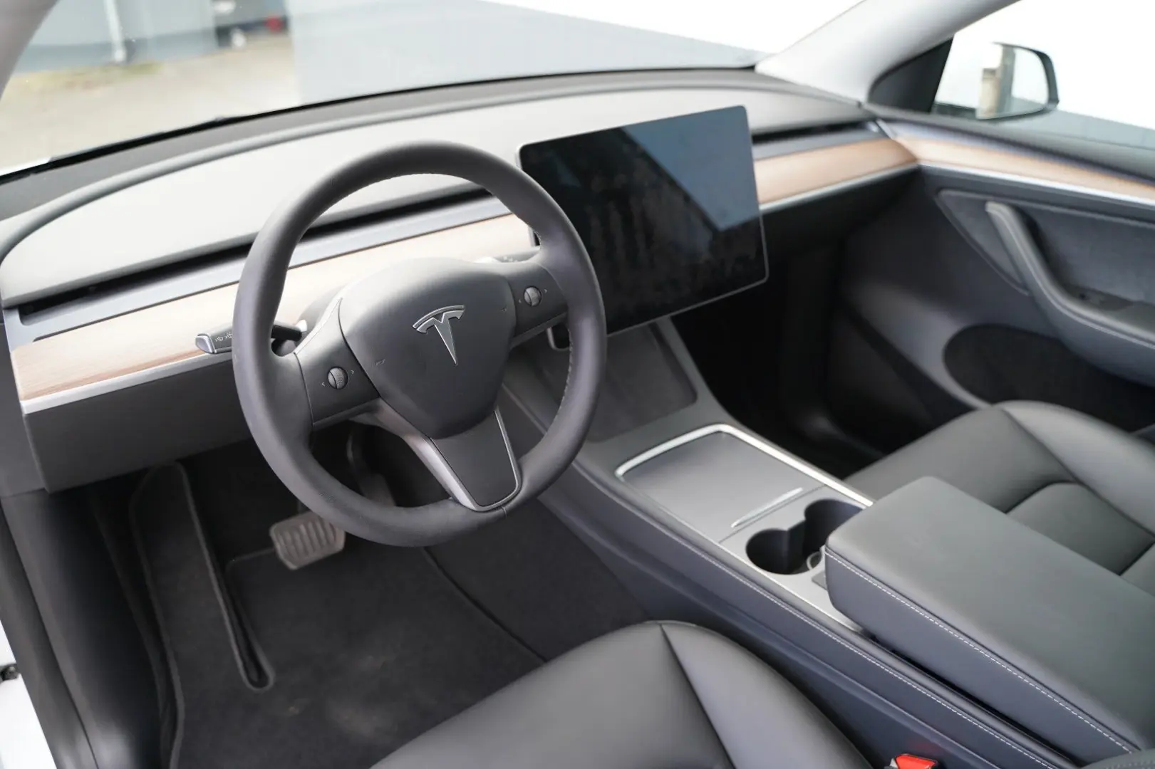 Model Y Long Range AWD *Mwst. ausweisbar*Matrix-