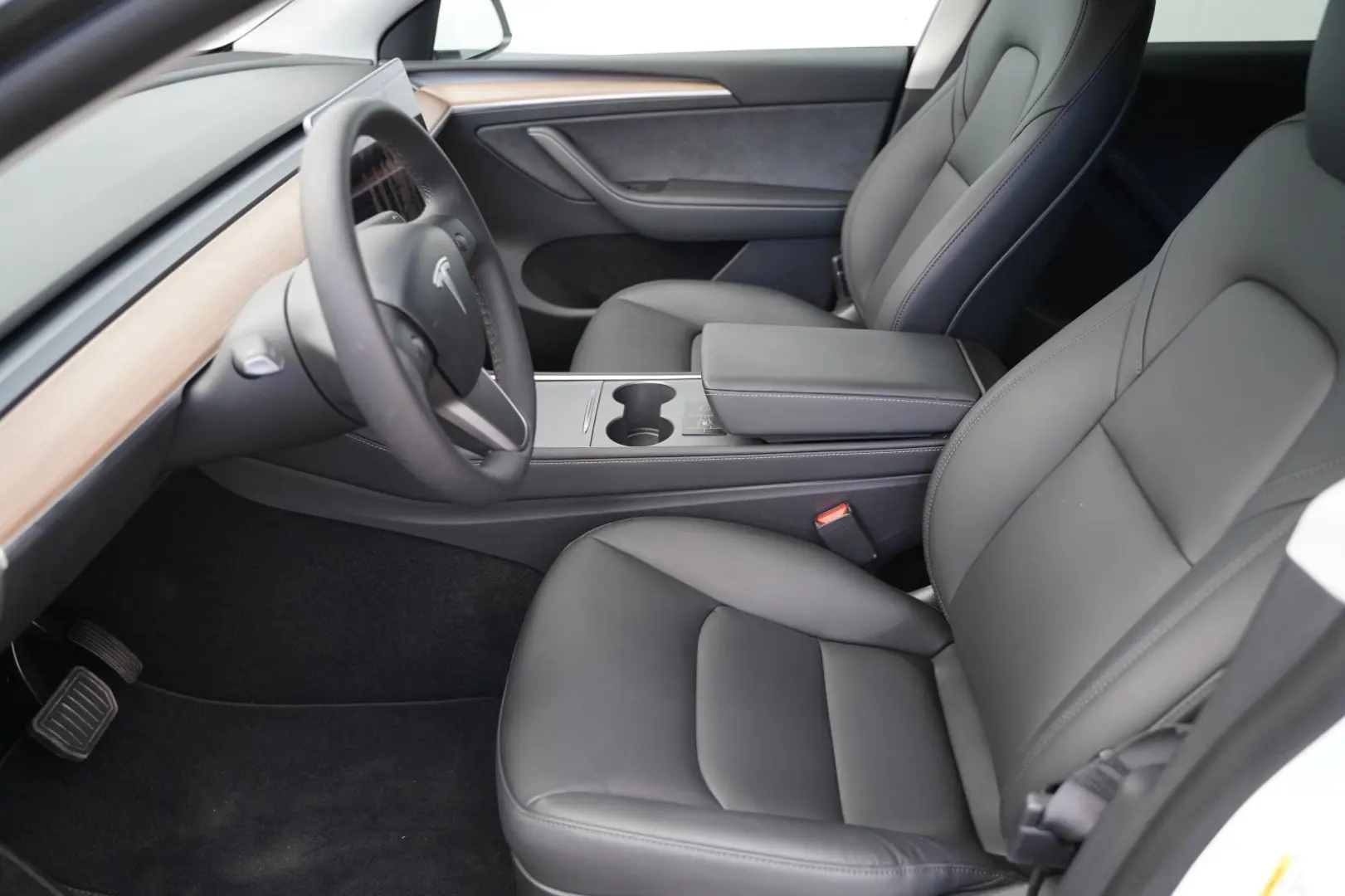 Model Y Long Range AWD *Mwst. ausweisbar*Matrix-