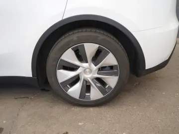 Model Y Long Range AWD *Mwst. ausweisbar*Matrix-