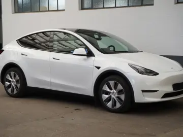 Model Y Long Range AWD *Mwst. ausweisbar*Matrix-