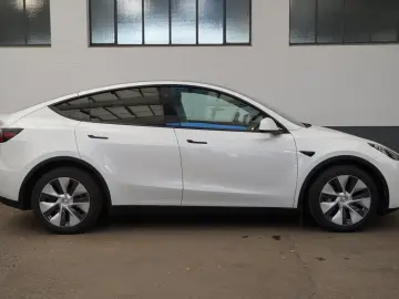 Model Y Long Range AWD *Mwst. ausweisbar*Matrix-