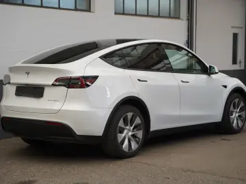 Model Y Long Range AWD *Mwst. ausweisbar*Matrix-