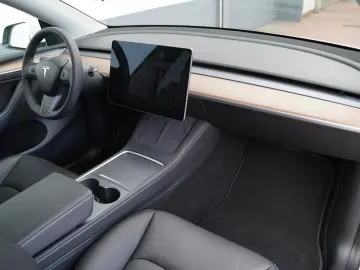 Model Y Long Range AWD *Mwst. ausweisbar*Matrix-