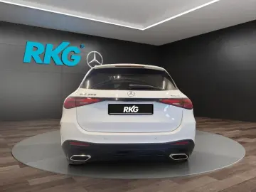 GLC 200 4M AMG LED DISTRONIC NAVI KEYLESS 360°